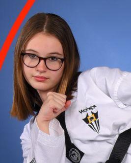 Lena  Strauß